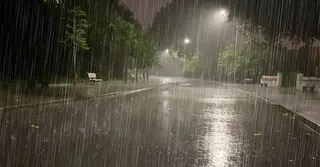 বৃহস্পতিবার দেশের কিছু জায়গায় মাঝারি বৃষ্টির সম্ভাবনা